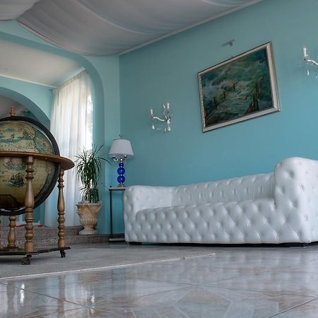 Hotel Porto Azzurro Giardini Naxos Bagian luar foto
